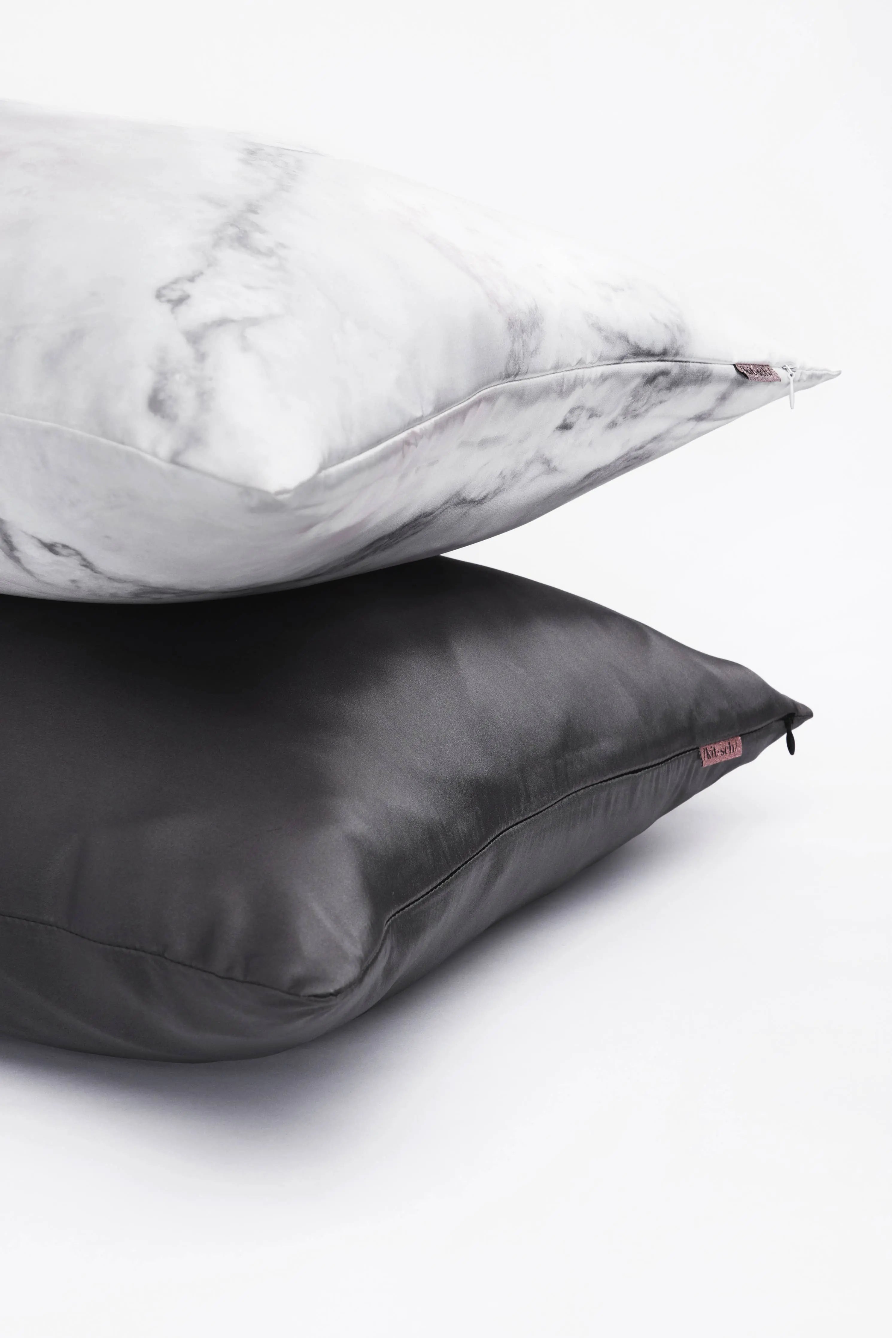 KITSCH Satiini tyynyliina – Charcoal Sumilayi